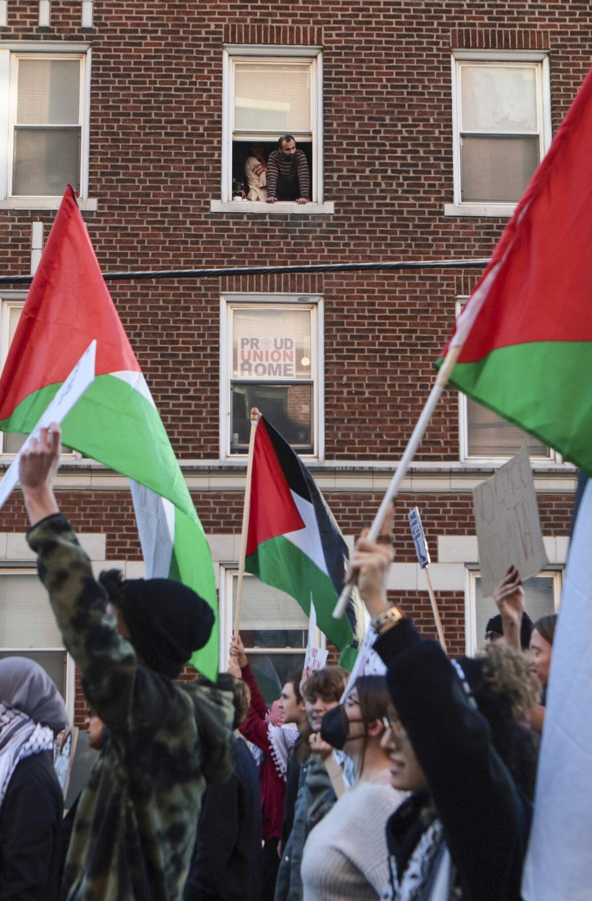 Peaceful protest for Palestine marches through Central West End